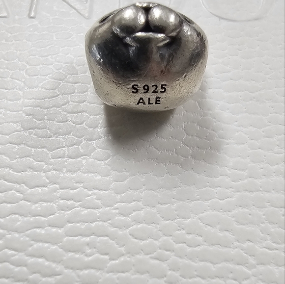 Pandora Peaceful Panda Charm - Picture 4 of 8